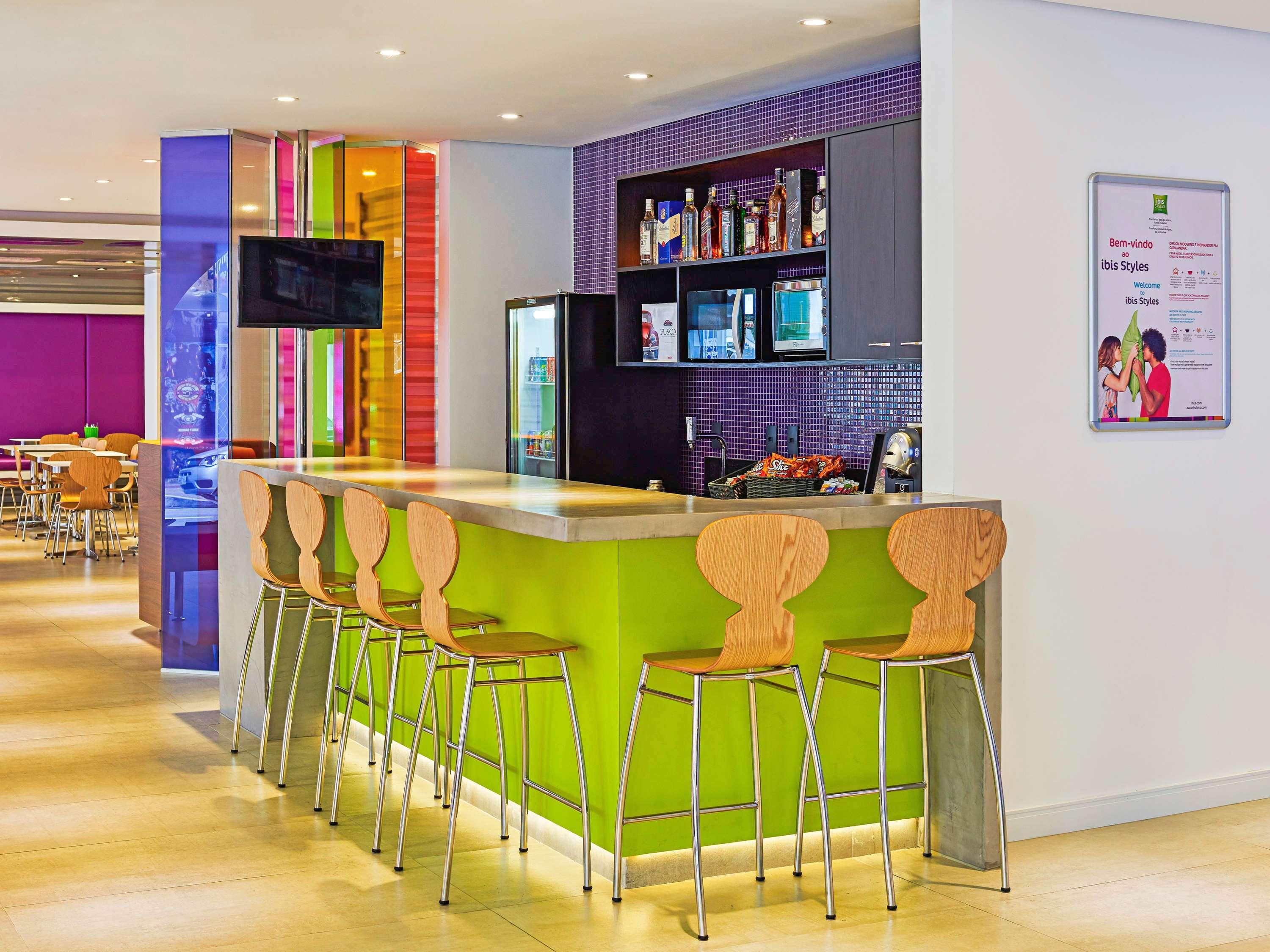 ホテル Ibis Styles Balneario Camboriu - 1 Quadra Do Mar エクステリア 写真