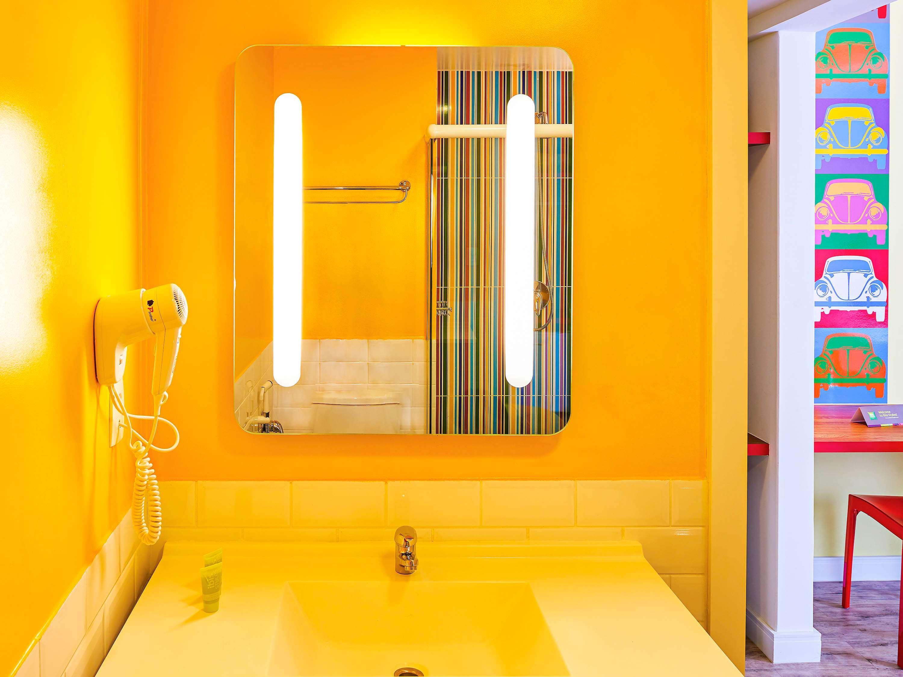 ホテル Ibis Styles Balneario Camboriu - 1 Quadra Do Mar エクステリア 写真