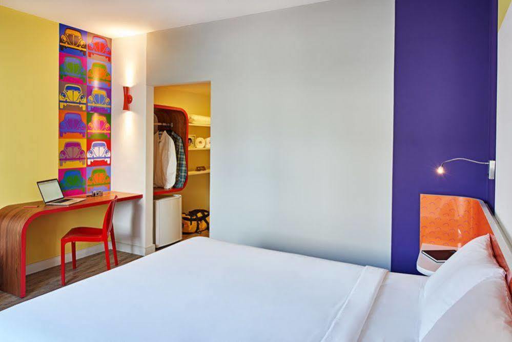 ホテル Ibis Styles Balneario Camboriu - 1 Quadra Do Mar エクステリア 写真